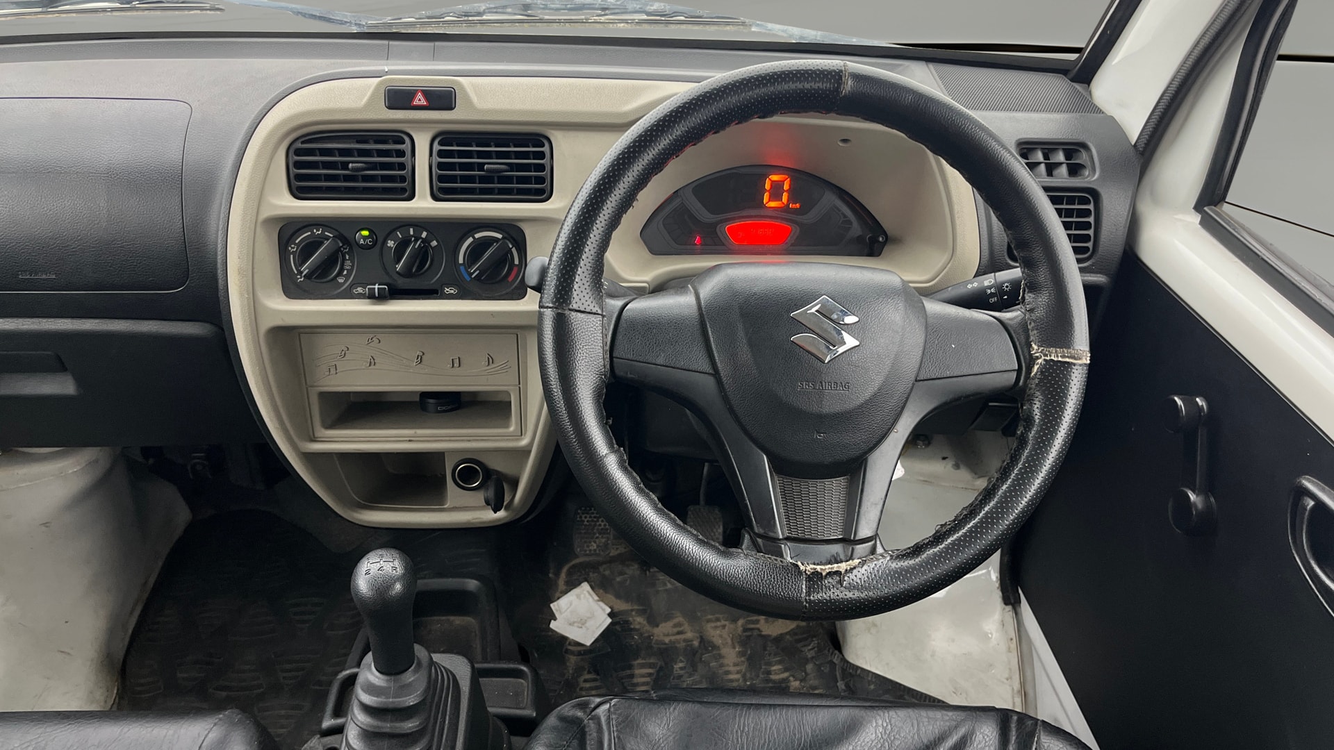 View 2023 Maruti Suzuki 1000 Base Variant Image 20 Used 2023 Maruti Suzuki 1000 Base Variant Image 20