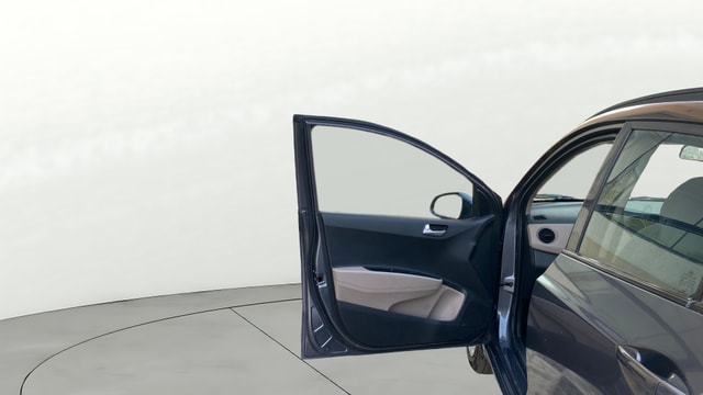 View Hyundai Grand i10 Image 30 Used Hyundai Grand i10 Image 30