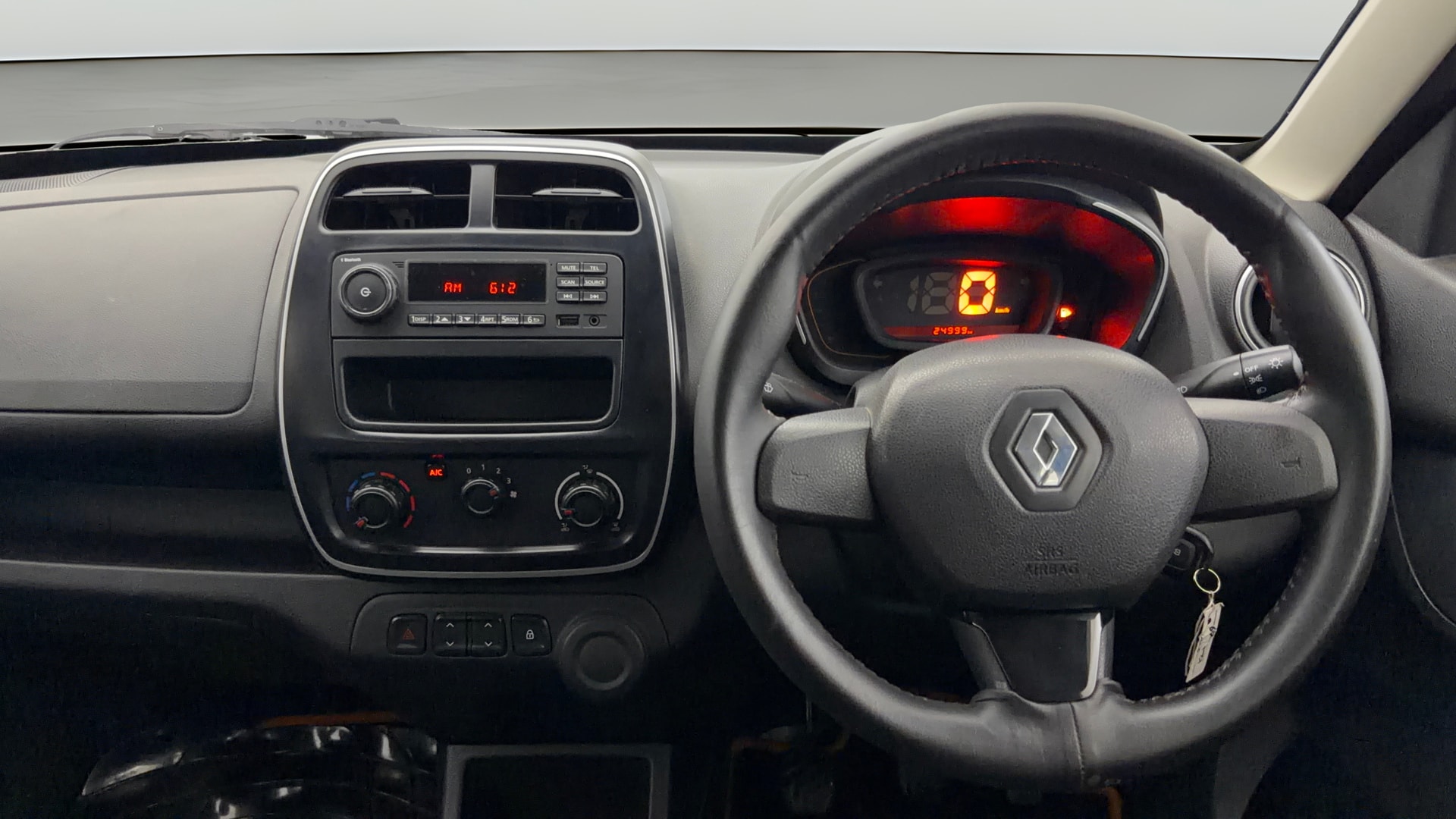 View 2019 Renault Kwid RXL Image 20 Used 2019 Renault Kwid RXL Image 20