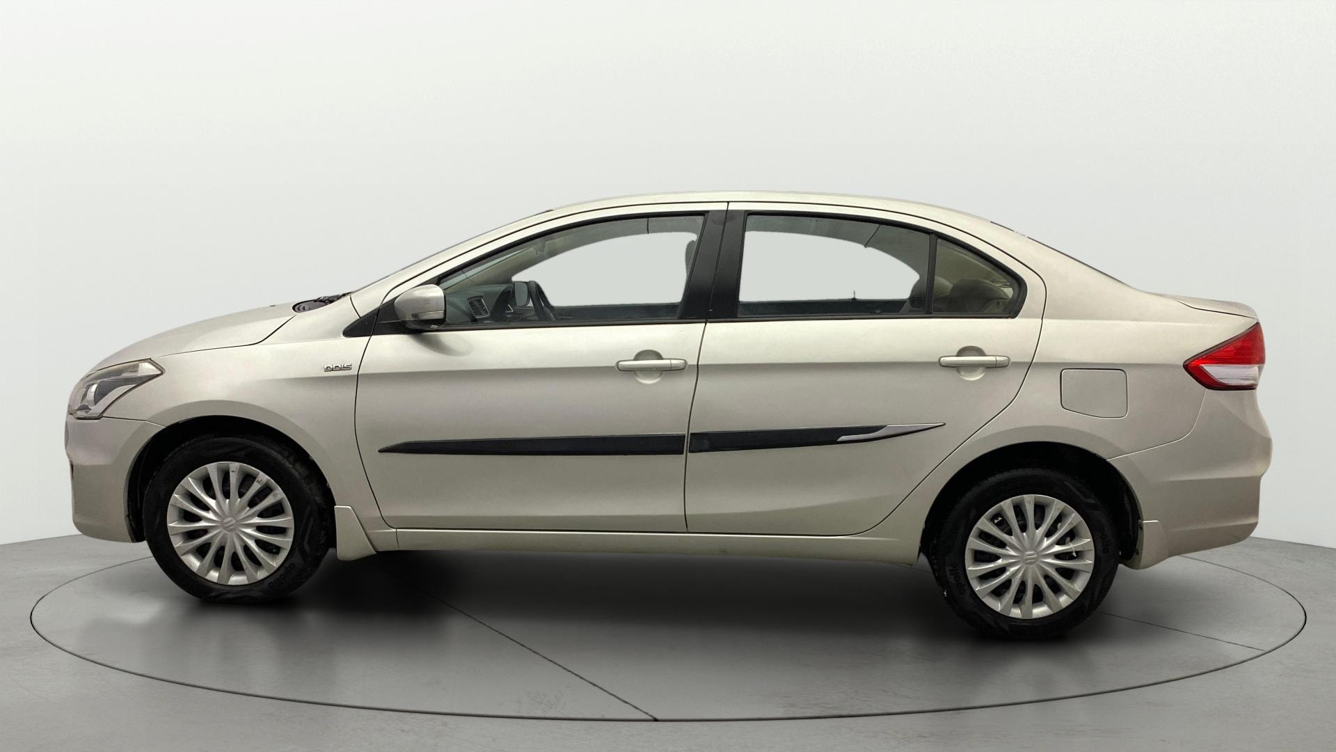 View 2017 Maruti Suzuki 1000 Base Variant Image 5 Used 2017 Maruti Suzuki 1000 Base Variant Image 5