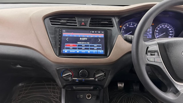 View Hyundai Elite i20 Image 30 Used Hyundai Elite i20 Image 30