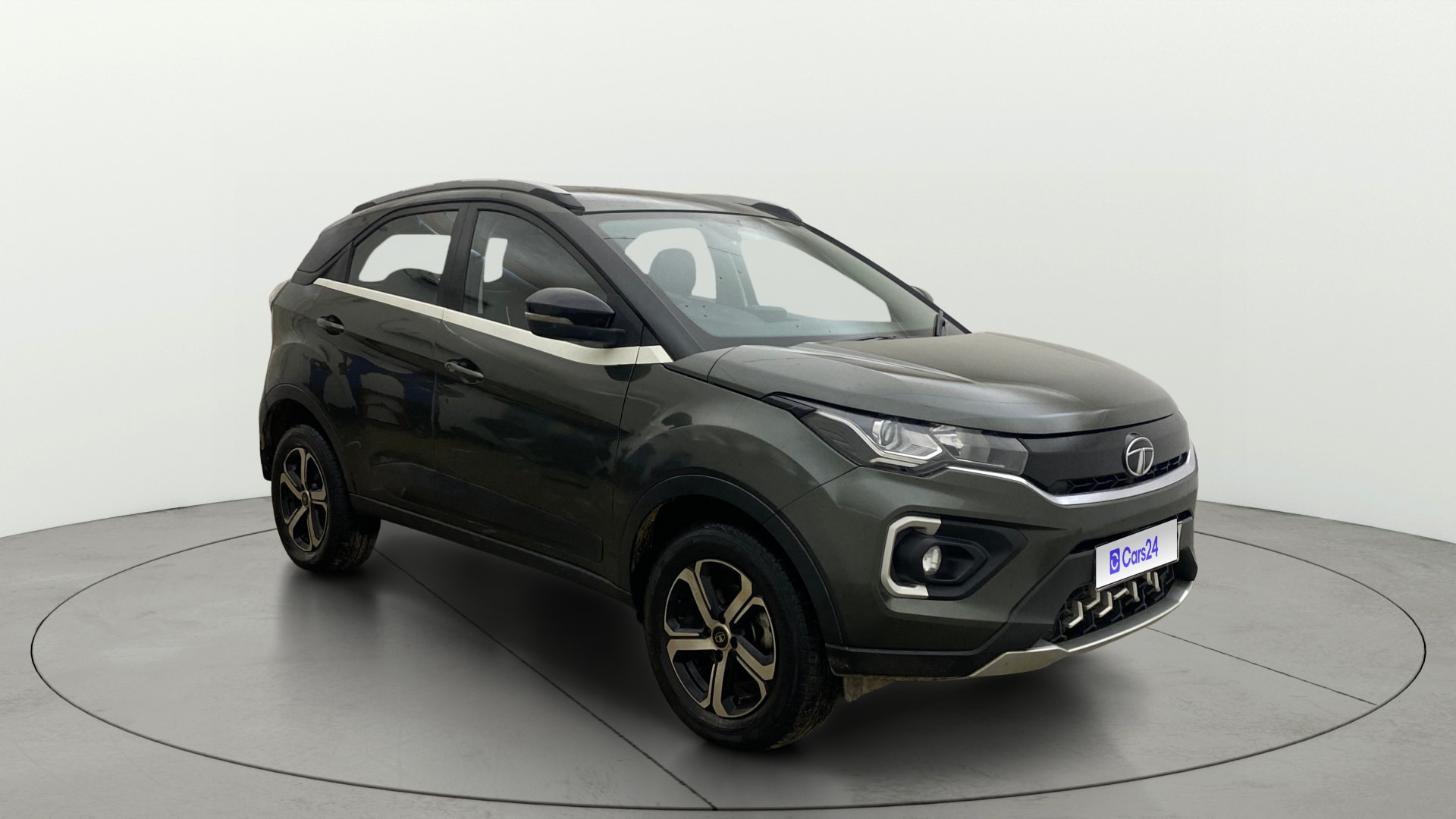 View 2022 Tata Nexon XZ Plus Diesel Image 21 Used 2022 Tata Nexon XZ Plus Diesel Image 21