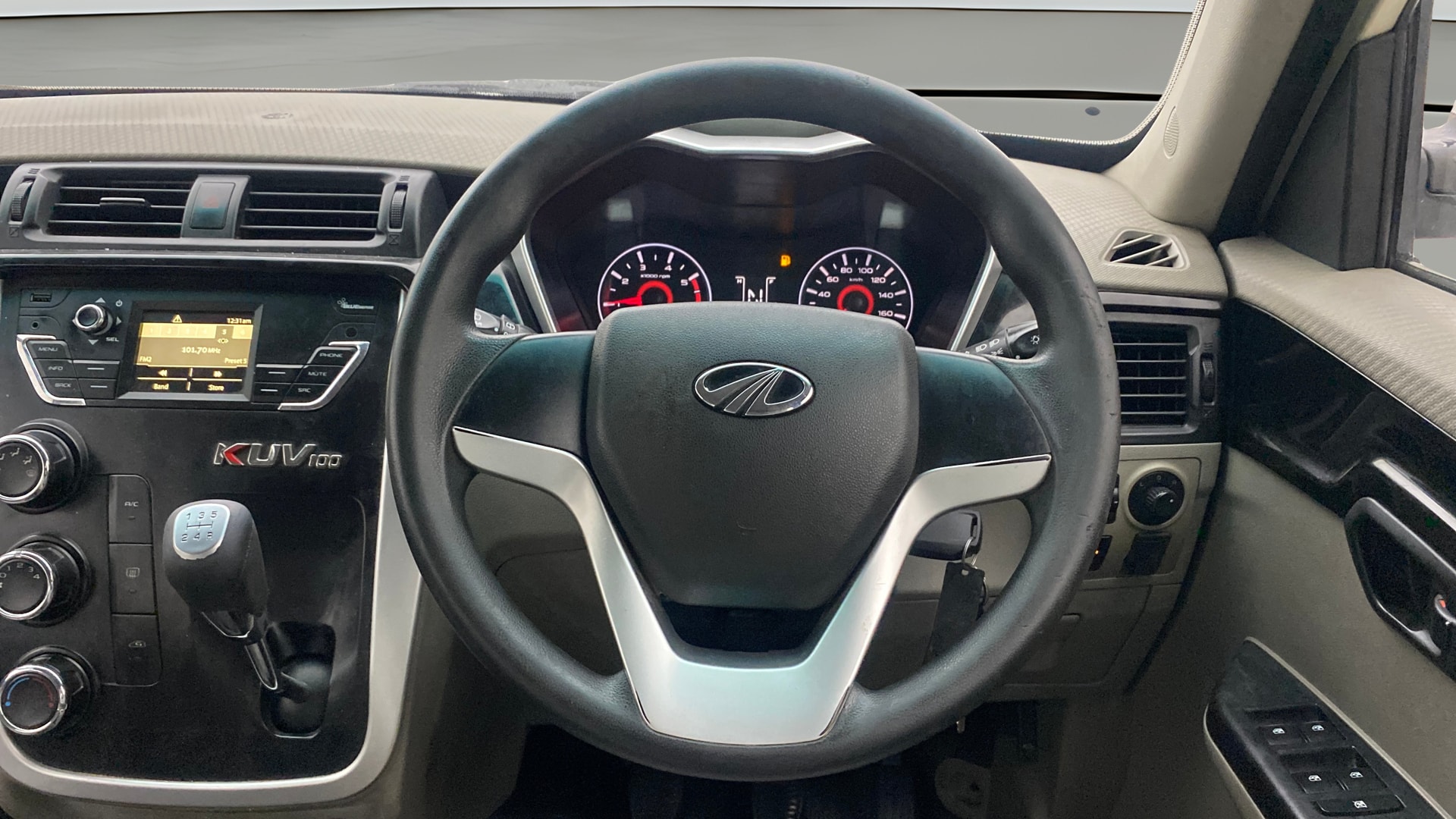 Used 2016 Mahindra KUV100 Used 2016 Mahindra KUV100