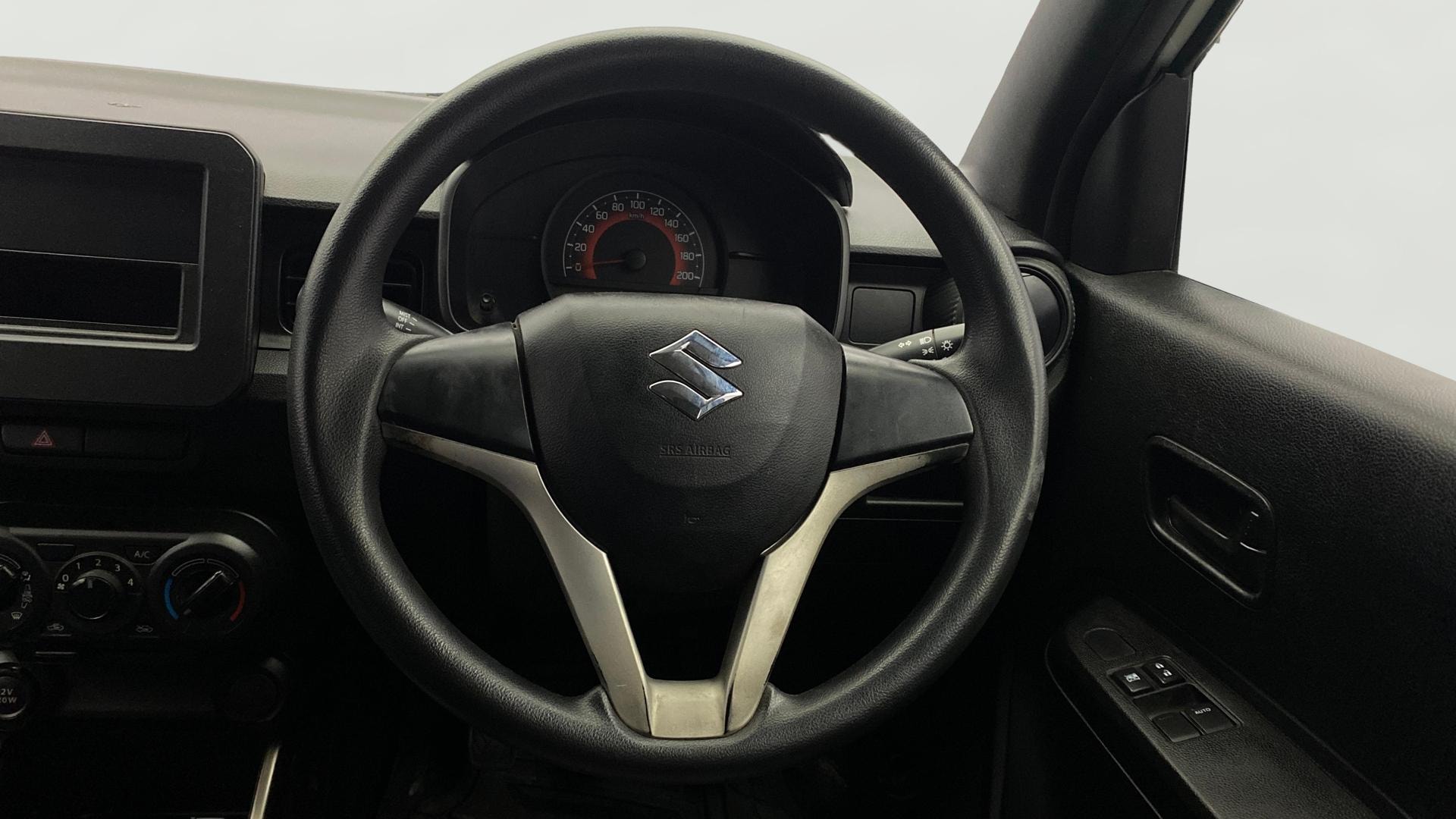 View 2018 Maruti Suzuki 1000 Base Variant Image 20 Used 2018 Maruti Suzuki 1000 Base Variant Image 20