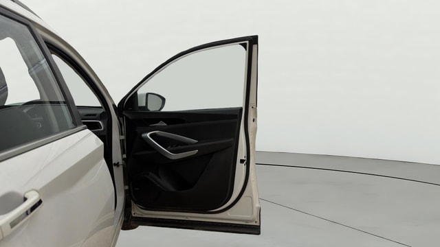 View MG Hector Image 48 Used MG Hector Image 48