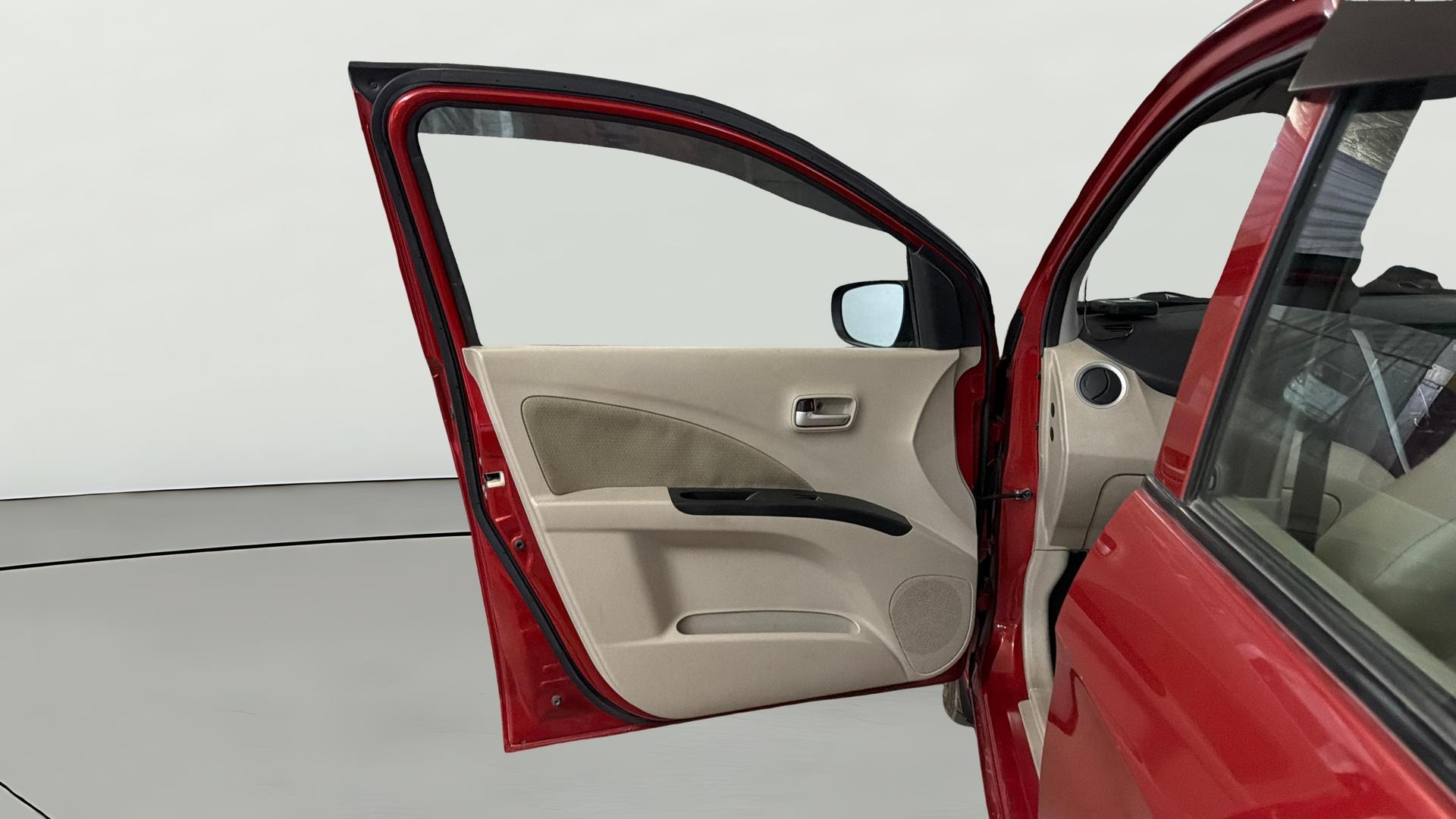 View 2018 Maruti Suzuki 1000 Base Variant Image 30 Used 2018 Maruti Suzuki 1000 Base Variant Image 30