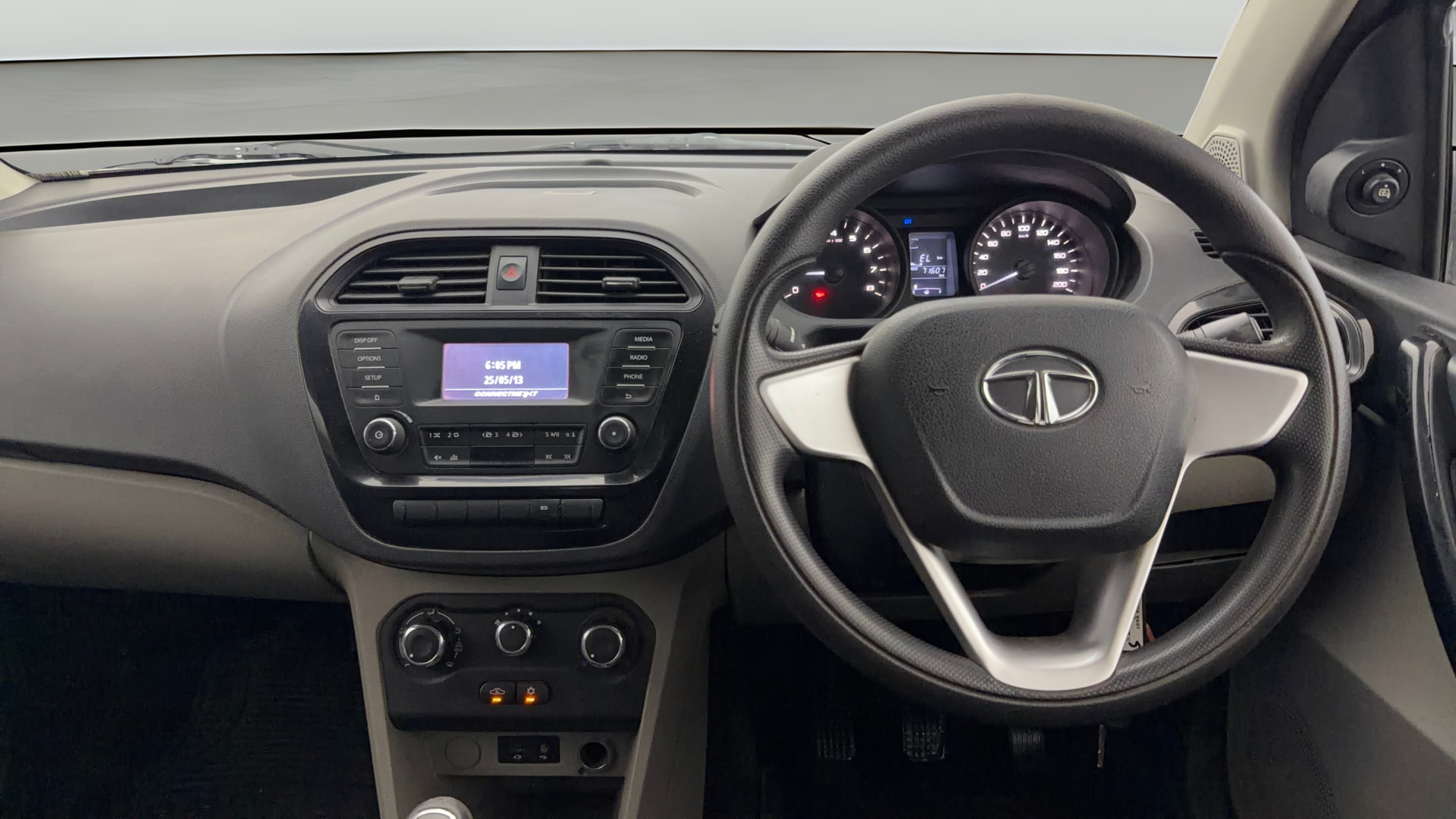 View 2017 Tata Tiago Revotorq XB Image 20 Used 2017 Tata Tiago Revotorq XB Image 20