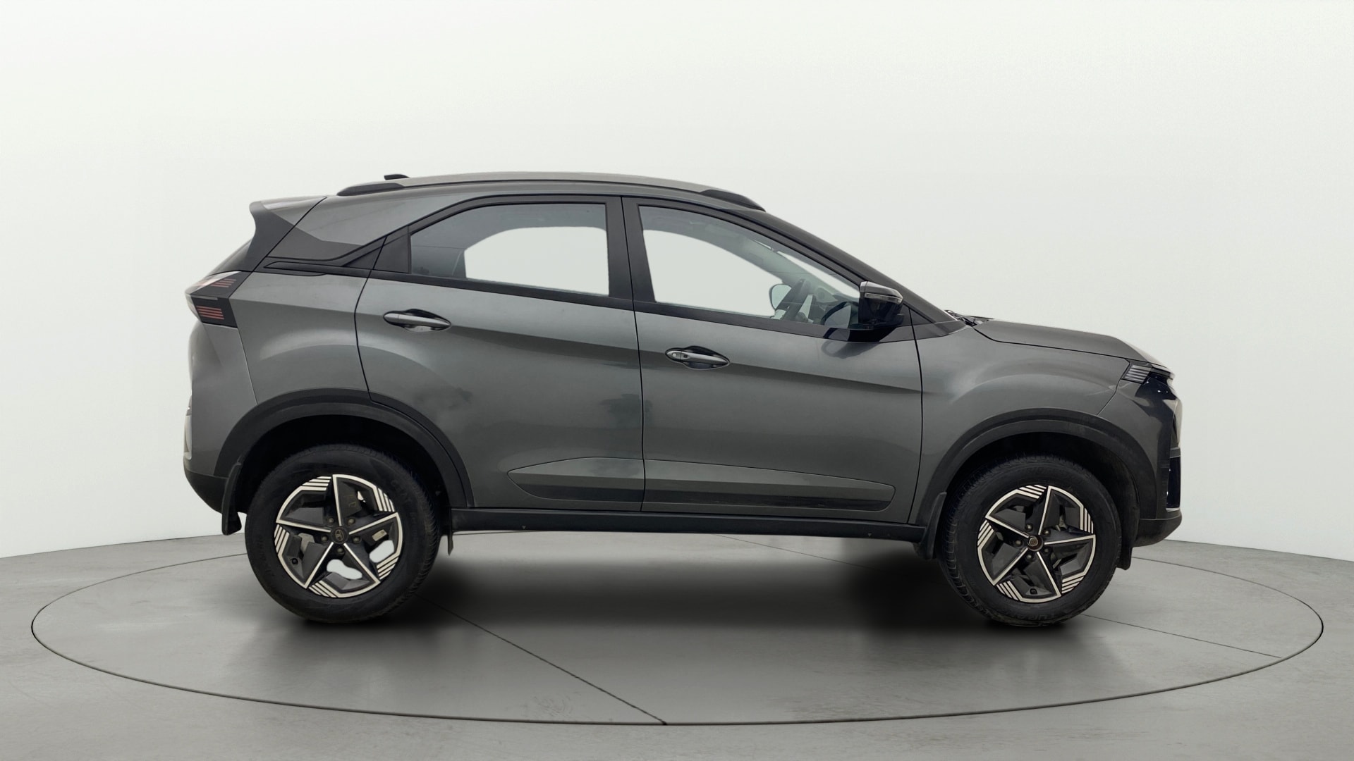 View 2024 Tata Nexon Revotron XE Image 9 Used 2024 Tata Nexon Revotron XE Image 9