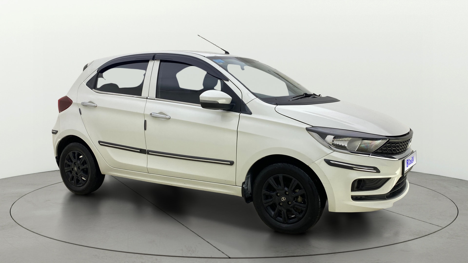 View 2021 Tata Tiago Revotorq XB Image 21 Used 2021 Tata Tiago Revotorq XB Image 21