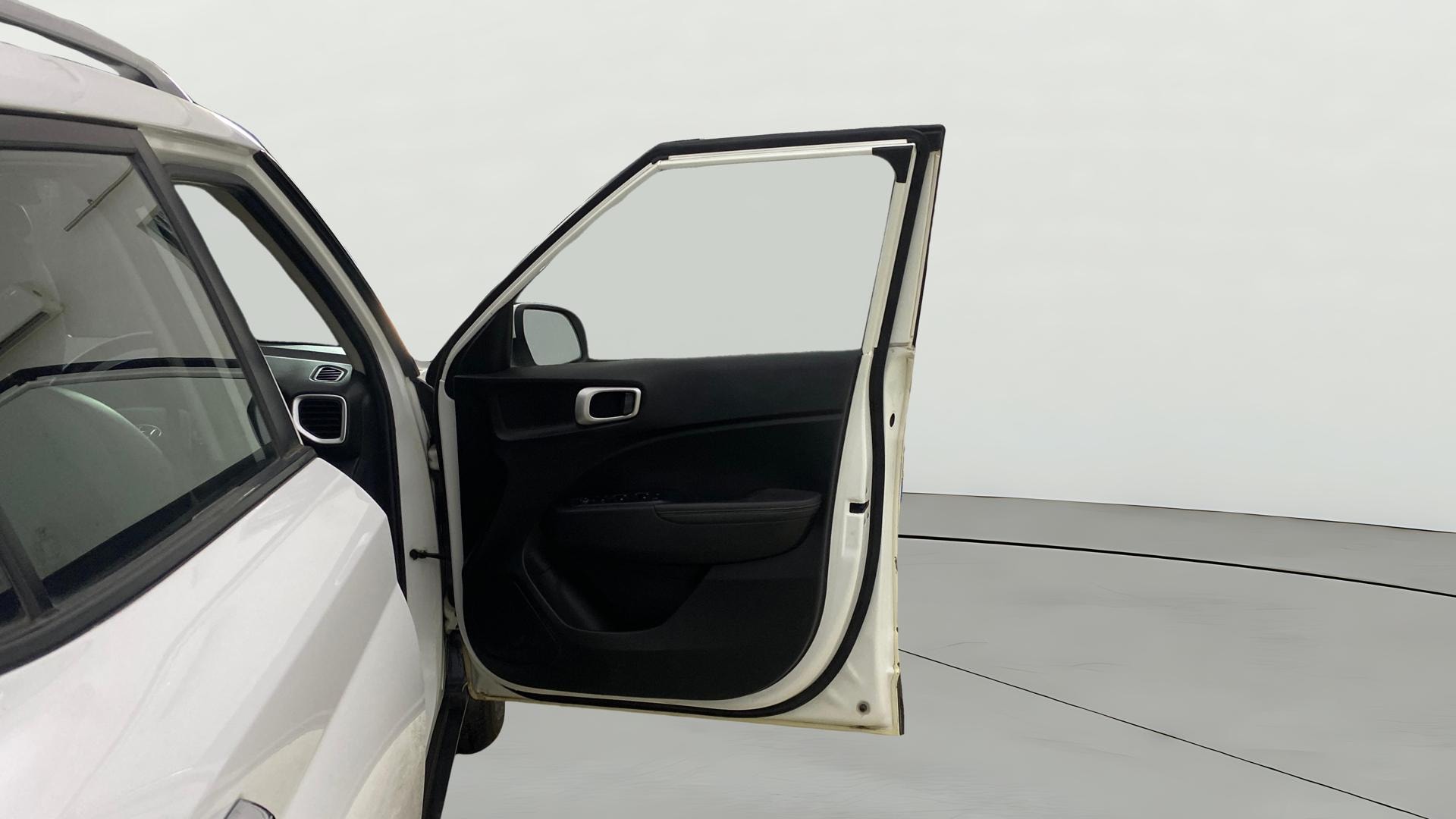 View 2019 Hyundai Venue E 1.2 Petrol BS IV Image 47 Used 2019 Hyundai Venue E 1.2 Petrol BS IV Image 47