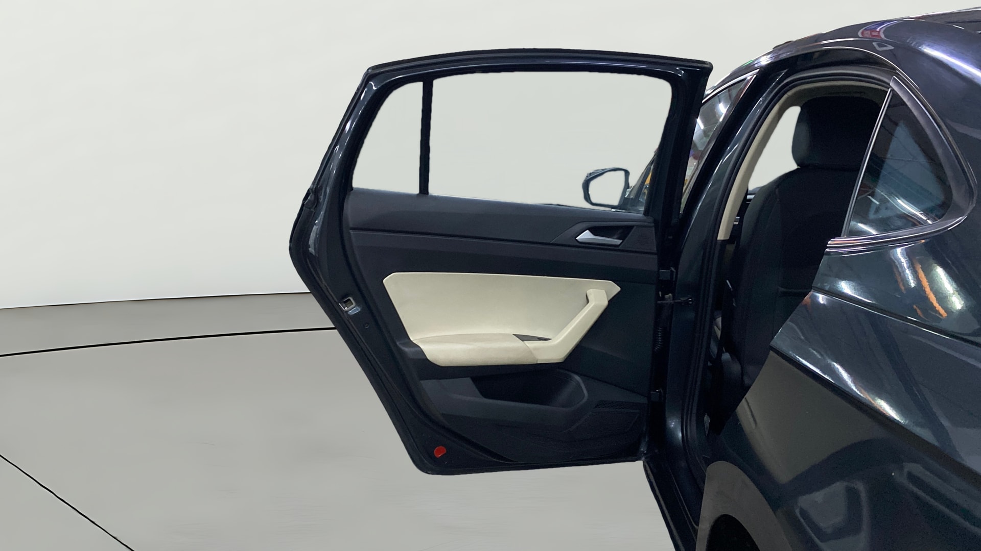 View 2024 Volkswagen Virtus Topline 1.0 TSI MT Image 15 Used 2024 Volkswagen Virtus Topline 1.0 TSI MT Image 15