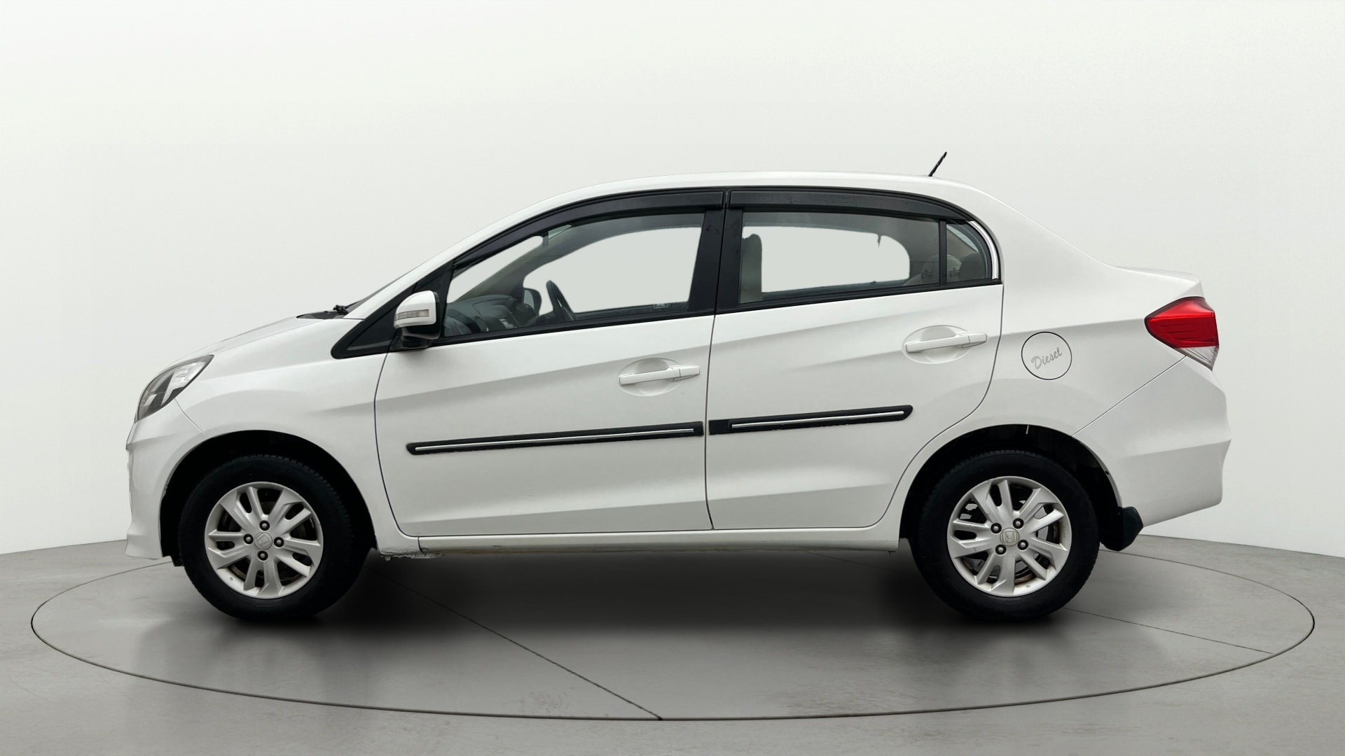 View 2014 Honda Amaze E MT Petrol BS IV Image 5 Used 2014 Honda Amaze E MT Petrol BS IV Image 5