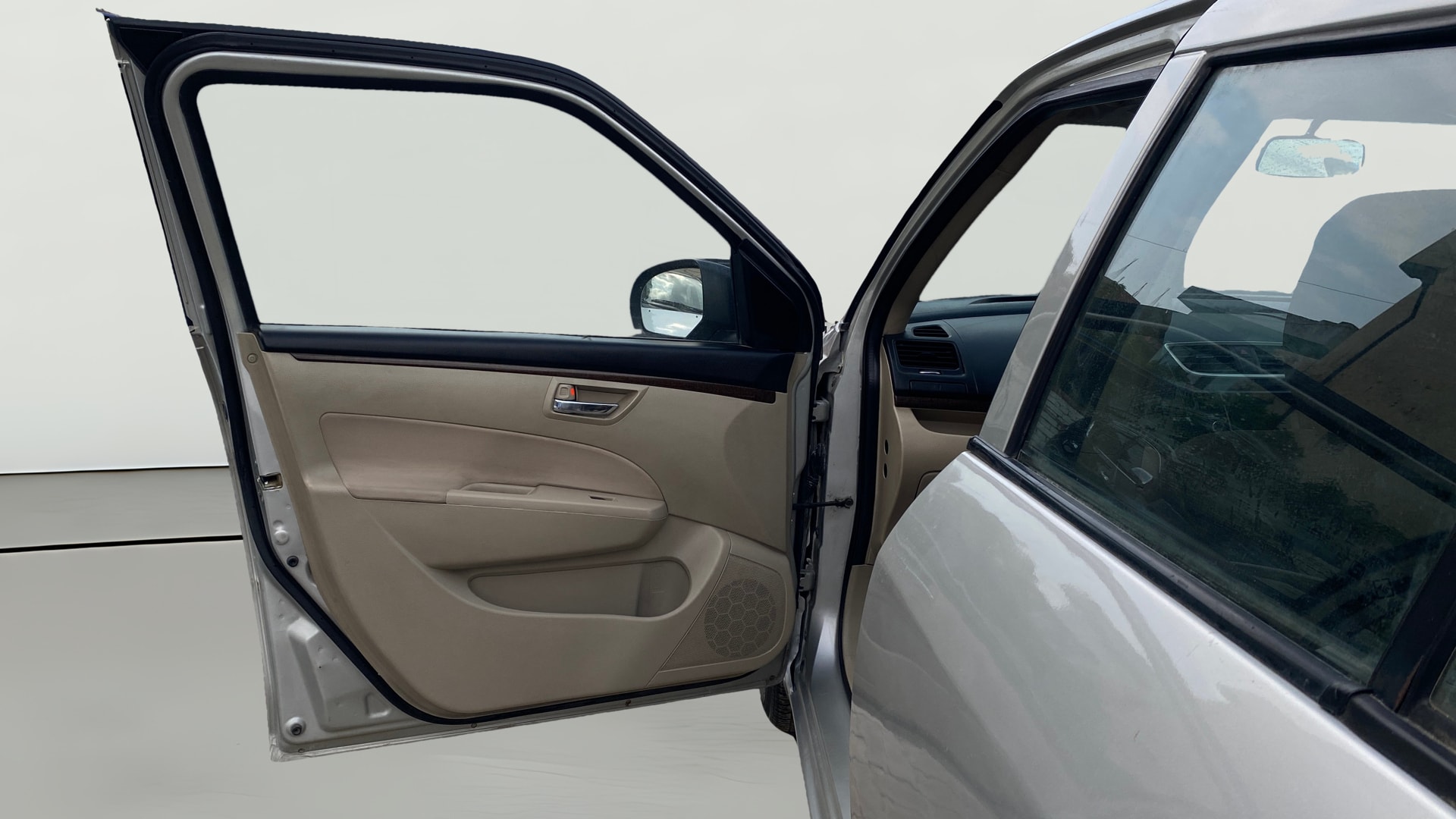 View 2015 Maruti Suzuki 1000 Base Variant Image 30 Used 2015 Maruti Suzuki 1000 Base Variant Image 30