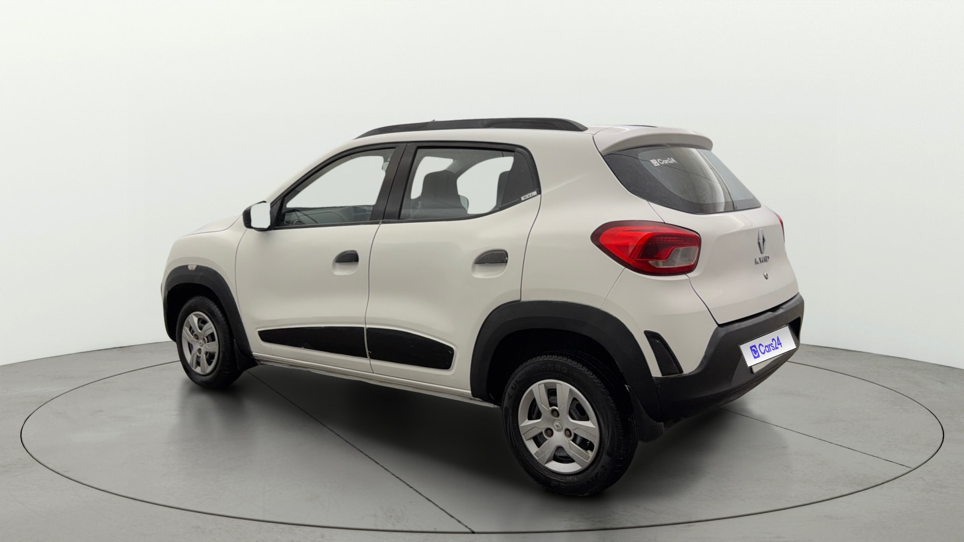 View 2018 Renault Kwid RXL Image 2 Used 2018 Renault Kwid RXL Image 2