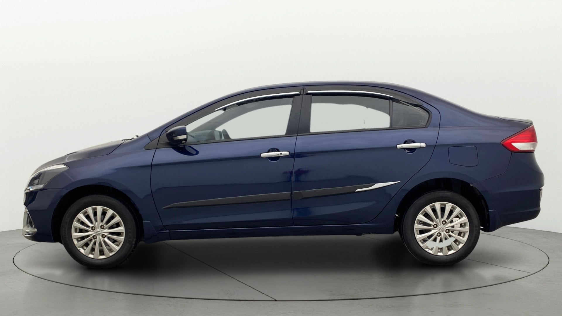 View 2022 Maruti Suzuki 1000 Base Variant Image 6 Used 2022 Maruti Suzuki 1000 Base Variant Image 6