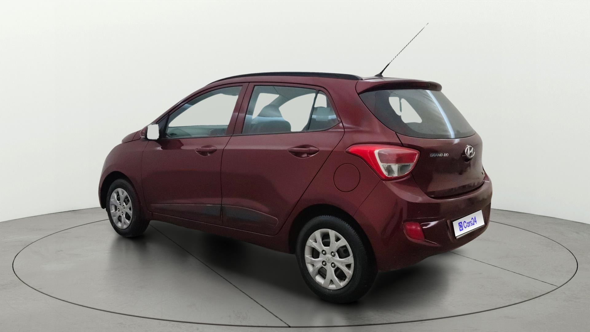 View 2015 Hyundai Grand i10 Sportz 1.2 Kappa Image 2 Used 2015 Hyundai Grand i10 Sportz 1.2 Kappa Image 2