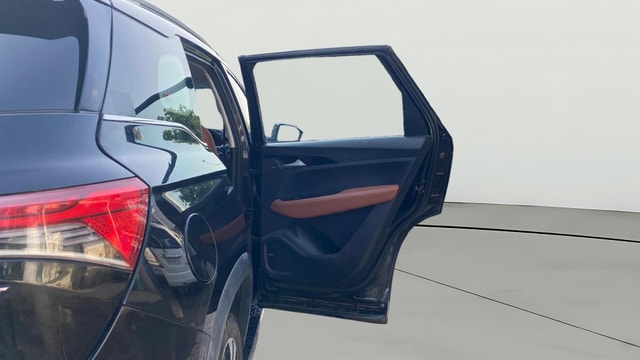 View MG Hector Plus Image 6 Used MG Hector Plus Image 6