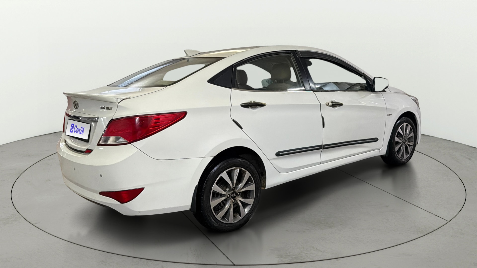 View 2016 Hyundai Verna 1.6 VTVT SX Image 43 Used 2016 Hyundai Verna 1.6 VTVT SX Image 43