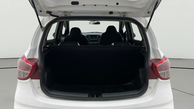 View Hyundai Grand i10 Image 39 Used Hyundai Grand i10 Image 39