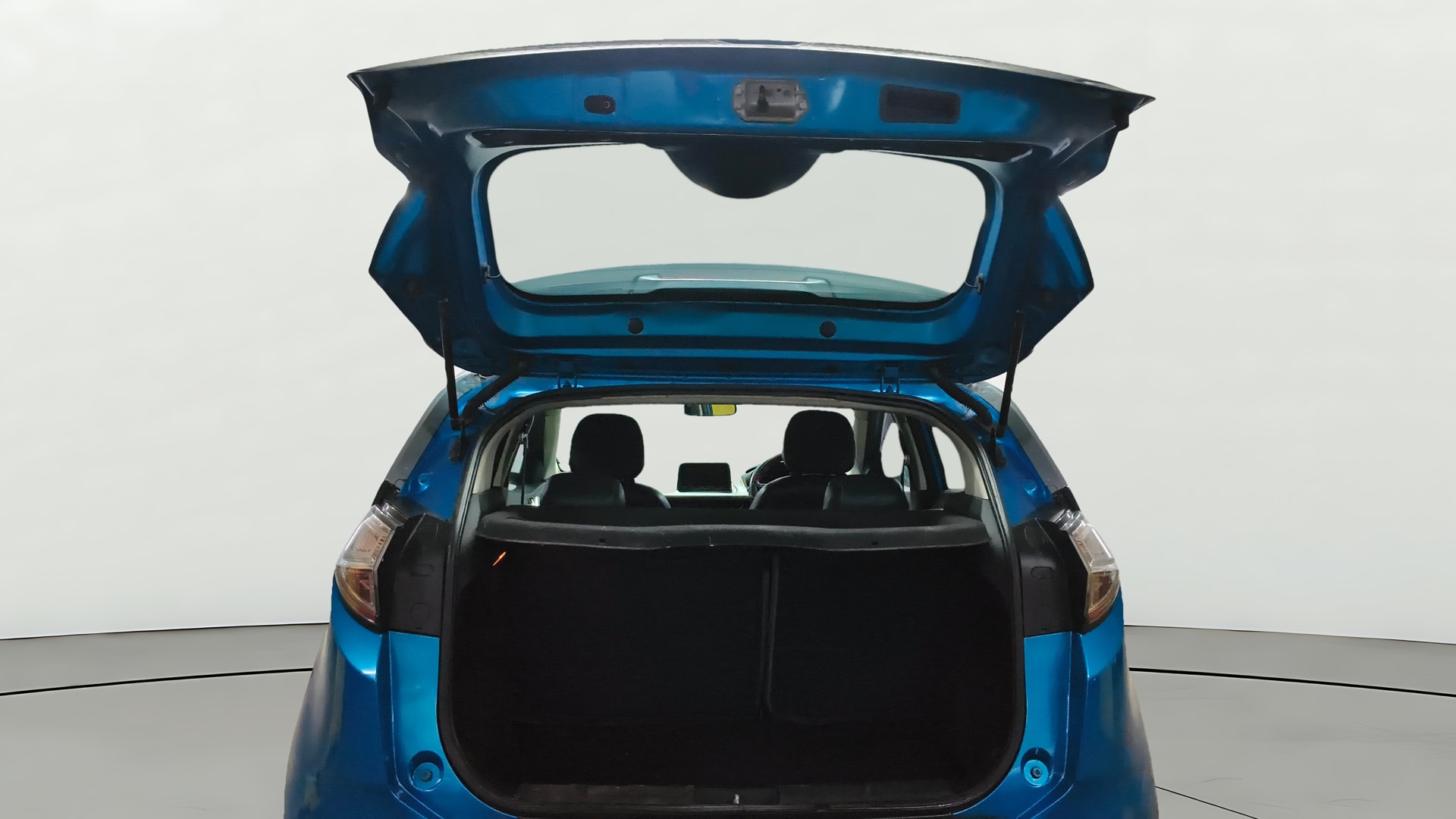 View 2018 Tata Nexon XZ Plus Diesel Image 17 Used 2018 Tata Nexon XZ Plus Diesel Image 17