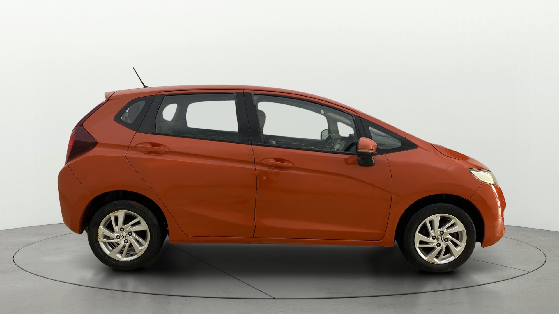 View 2015 Honda Jazz E MT Diesel Image 8 Used 2015 Honda Jazz E MT Diesel Image 8