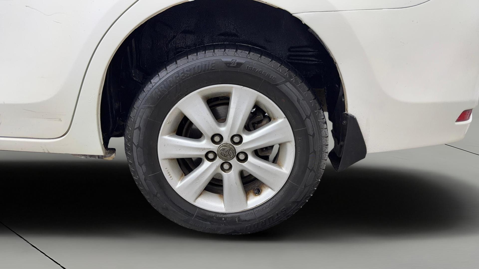 View 2015 Toyota Corolla Altis 1.8 G Image 11 Used 2015 Toyota Corolla Altis 1.8 G Image 11