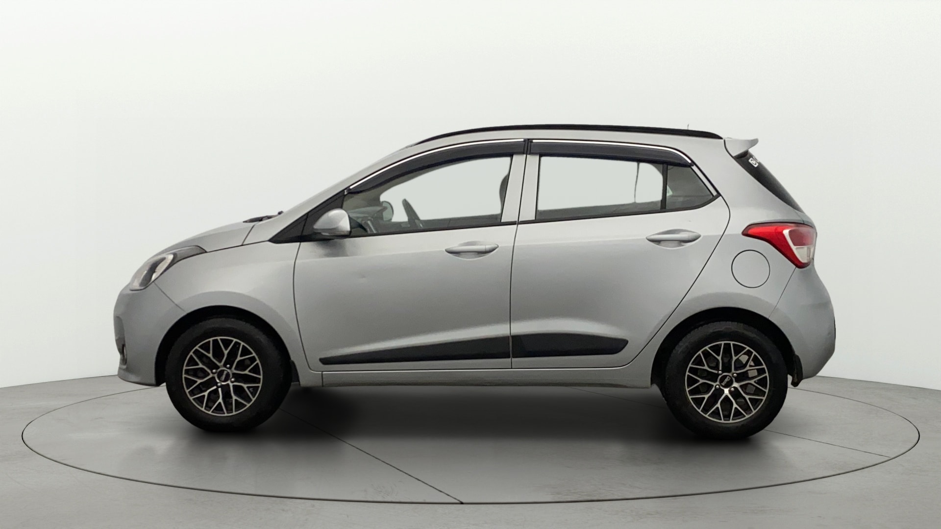 View 2019 Hyundai Grand i10 Sportz 1.2 Kappa Image 5 Used 2019 Hyundai Grand i10 Sportz 1.2 Kappa Image 5