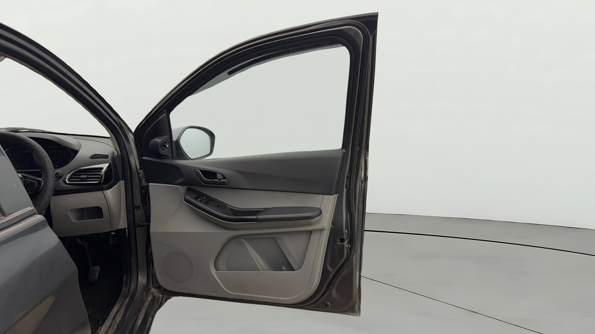 Used 2021 Tata Tiago Used 2021 Tata Tiago
