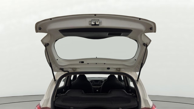 View Hyundai Grand i10 Image 16 Used Hyundai Grand i10 Image 16