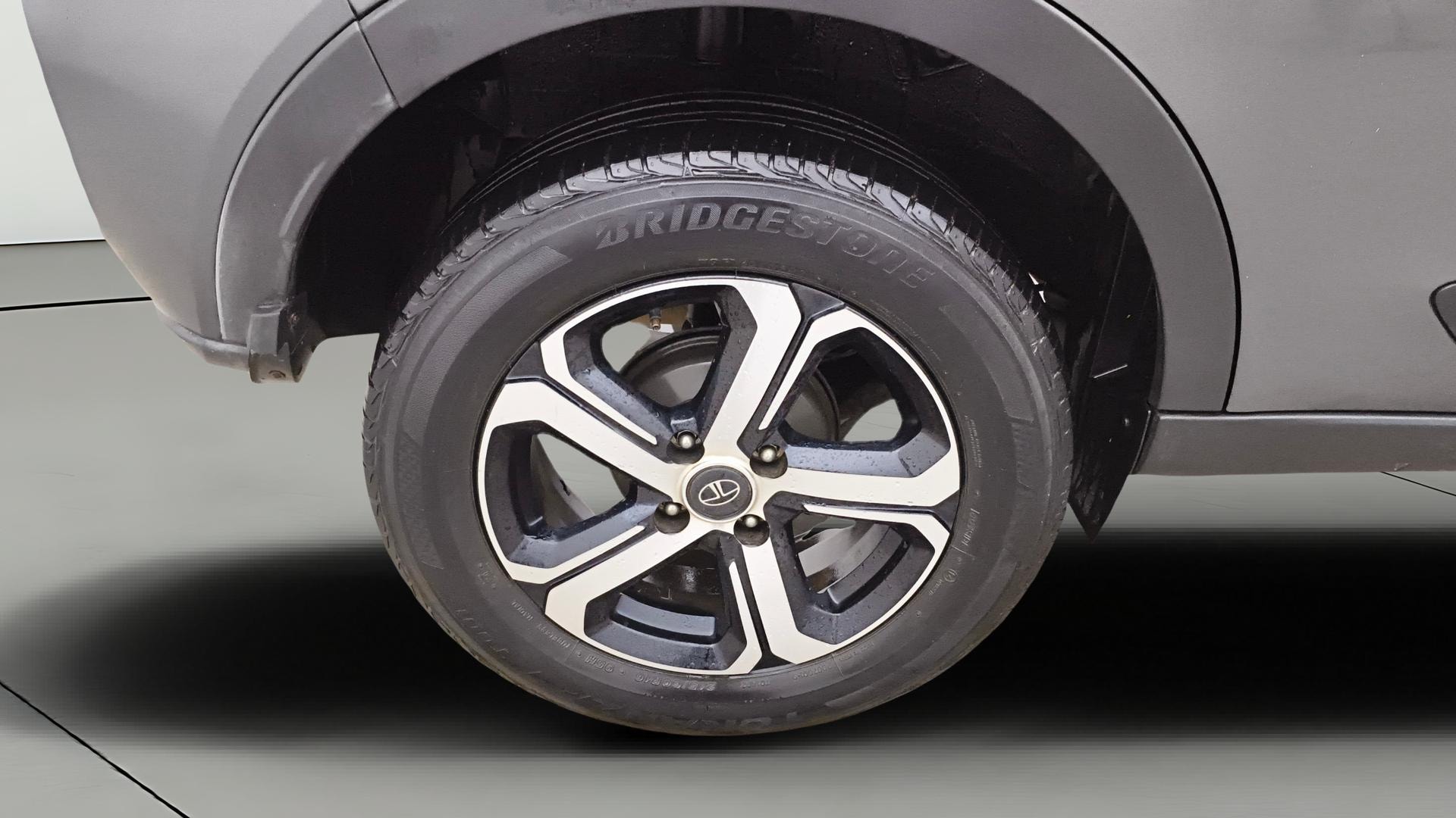 View 2022 Tata Nexon Revotron XE Image 24 Used 2022 Tata Nexon Revotron XE Image 24