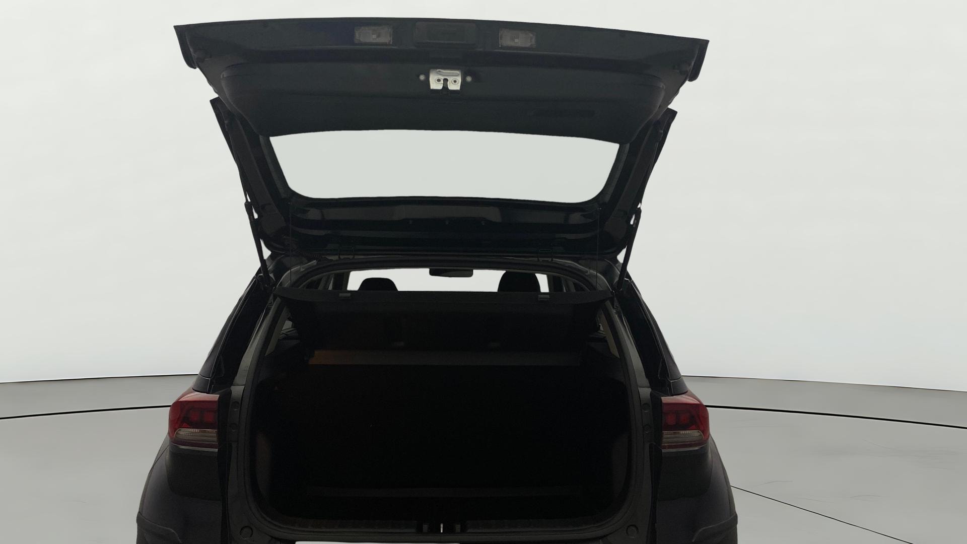 View 2021 Kia Sonet HTX AT Diesel Image 17 Used 2021 Kia Sonet HTX AT Diesel Image 17