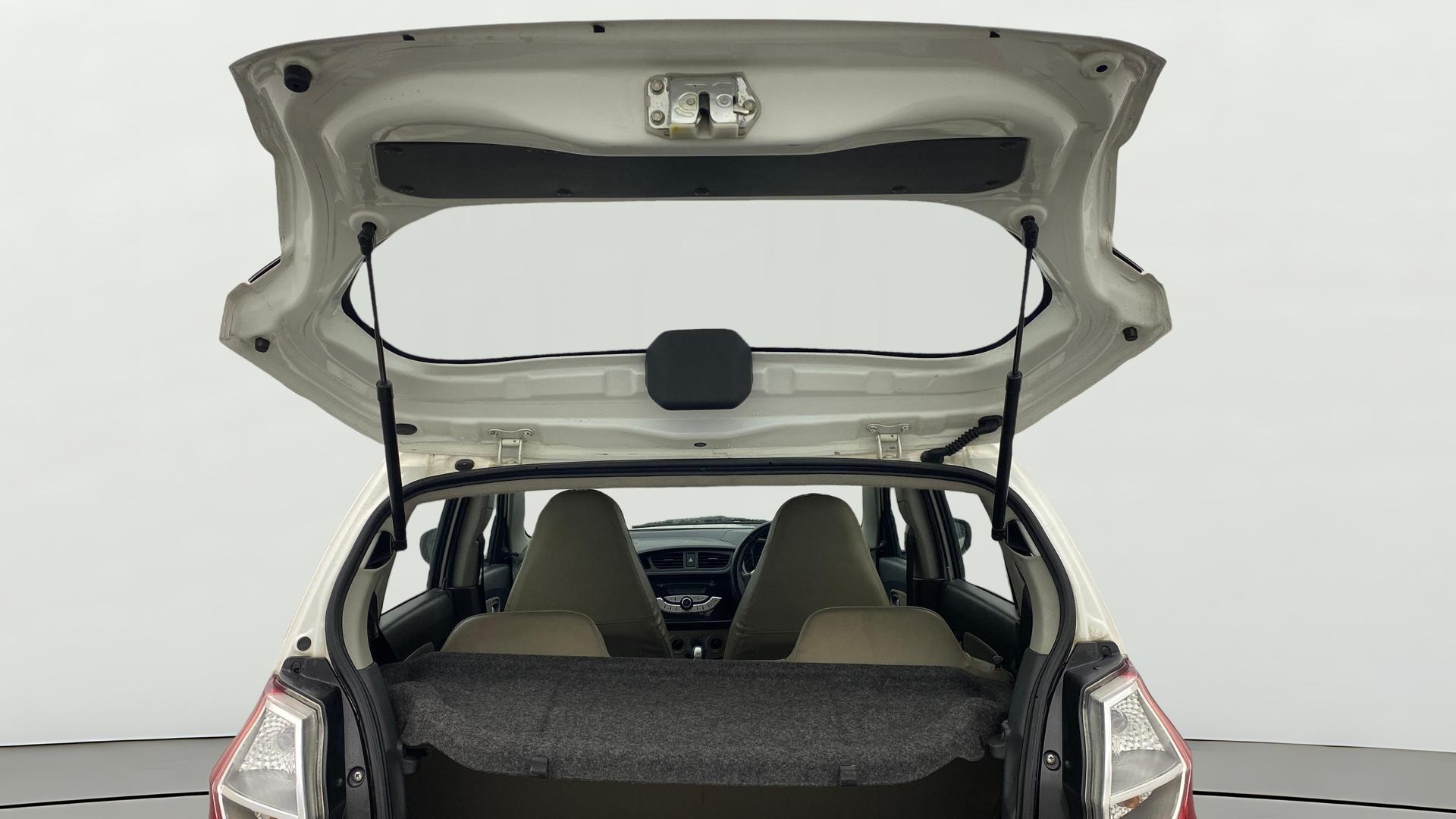 View 2019 Maruti Suzuki Alto K10 LX Image 16 Used 2019 Maruti Suzuki Alto K10 LX Image 16