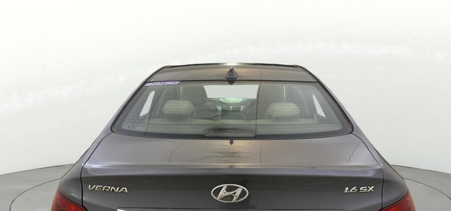 View Hyundai Fluidic Verna Image 4 Used Hyundai Fluidic Verna Image 4