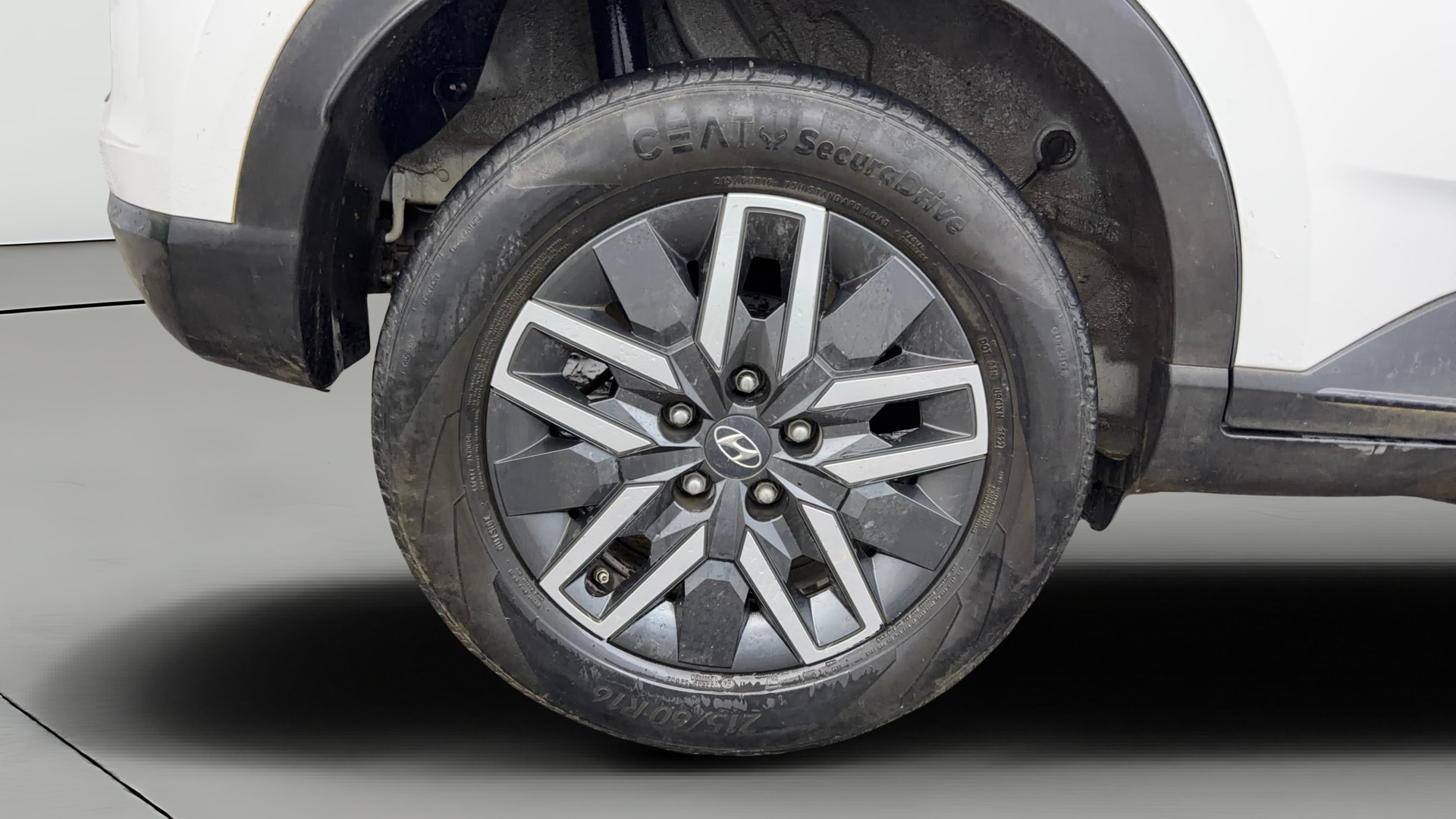 View 2022 Hyundai Venue S (O) 1.0 Turbo Petrol MT Image 34 Used 2022 Hyundai Venue S (O) 1.0 Turbo Petrol MT Image 34