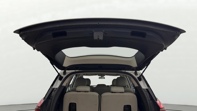 View Mahindra XUV700 Image 32 Used Mahindra XUV700 Image 32
