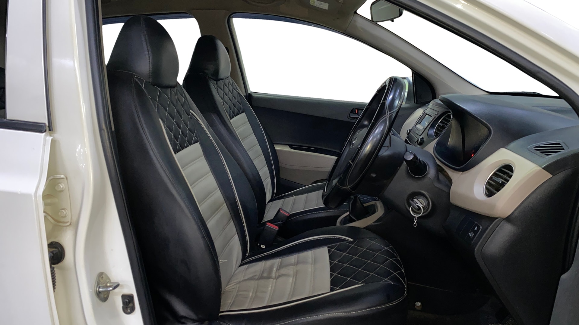 View 2019 Hyundai Grand i10 Magna 1.2 Kappa VTVT Image 25 Used 2019 Hyundai Grand i10 Magna 1.2 Kappa VTVT Image 25