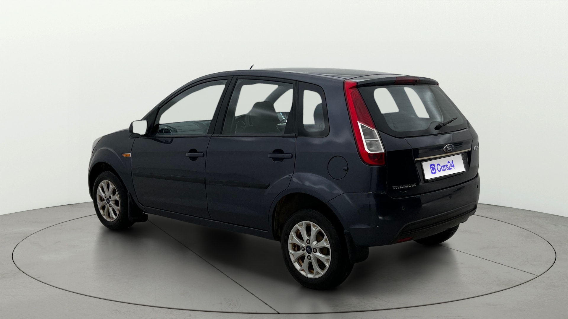 View 2014 Ford Figo 1.2P Ambiente MT BS IV Image 2 Used 2014 Ford Figo 1.2P Ambiente MT BS IV Image 2
