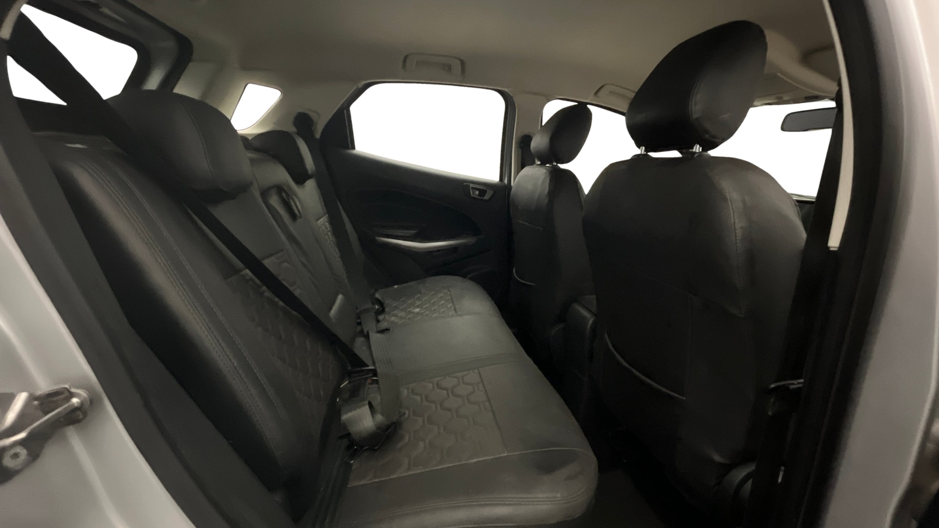View 2019 Ford EcoSport 1.5 TDCi Diesel Ambiente BS IV Image 35 Used 2019 Ford EcoSport 1.5 TDCi Diesel Ambiente BS IV Image 35
