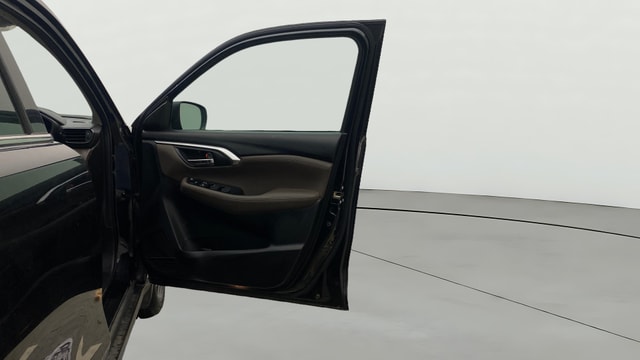 View Toyota Urban Cruiser Hyryder Image 47 Used Toyota Urban Cruiser Hyryder Image 47