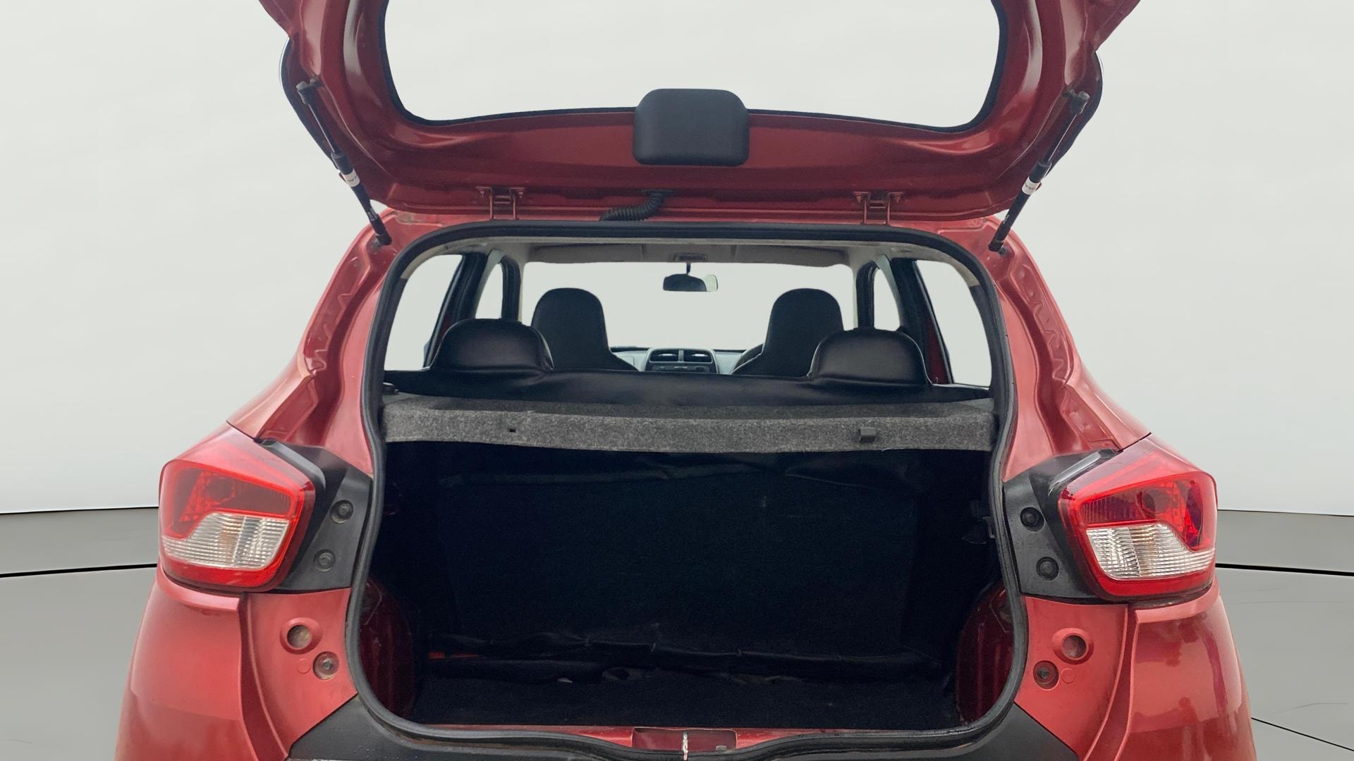 View 2018 Renault Kwid RXT 1.0 Image 37 Used 2018 Renault Kwid RXT 1.0 Image 37