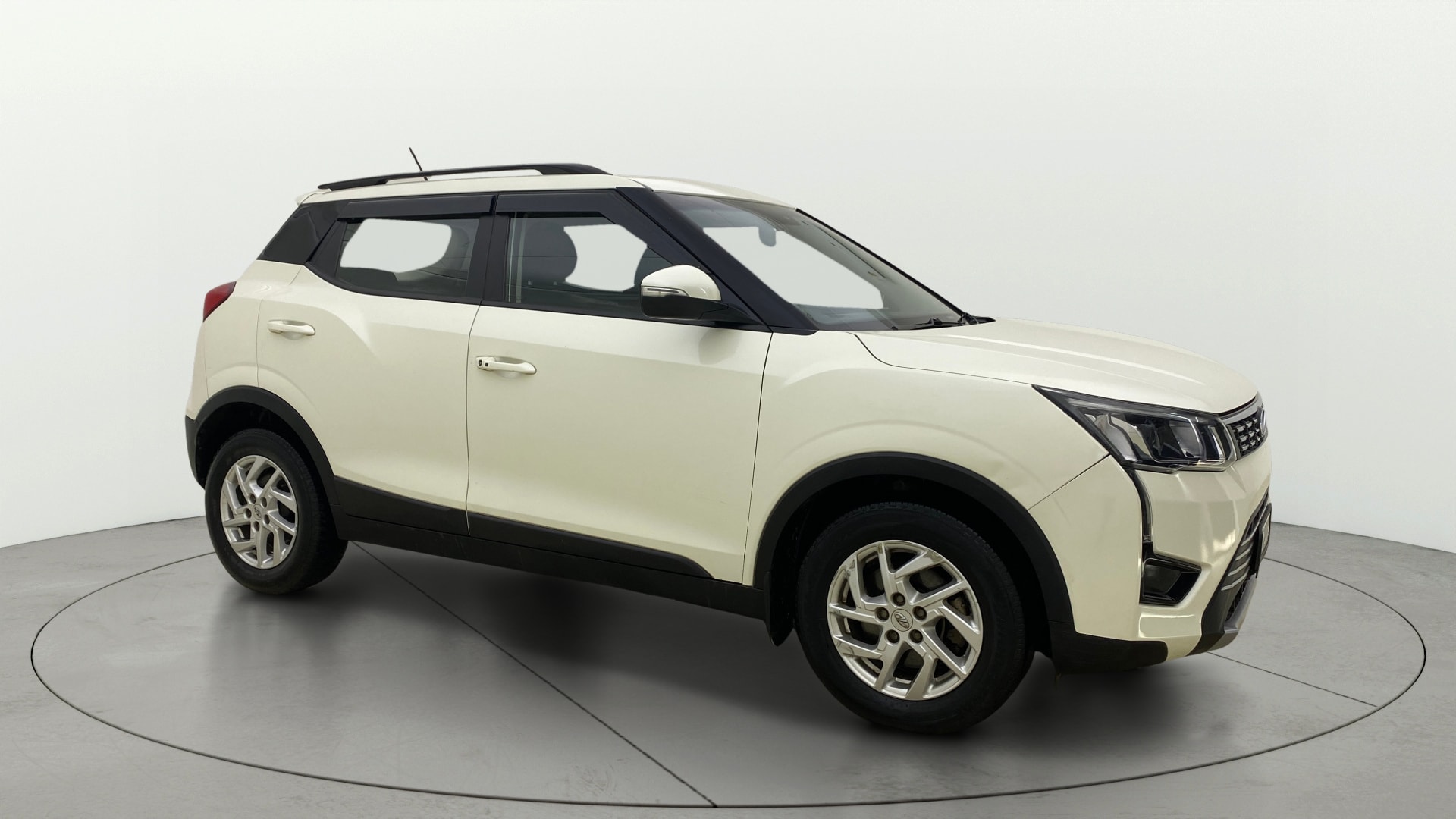 Used 2022 Mahindra XUV300 Used 2022 Mahindra XUV300