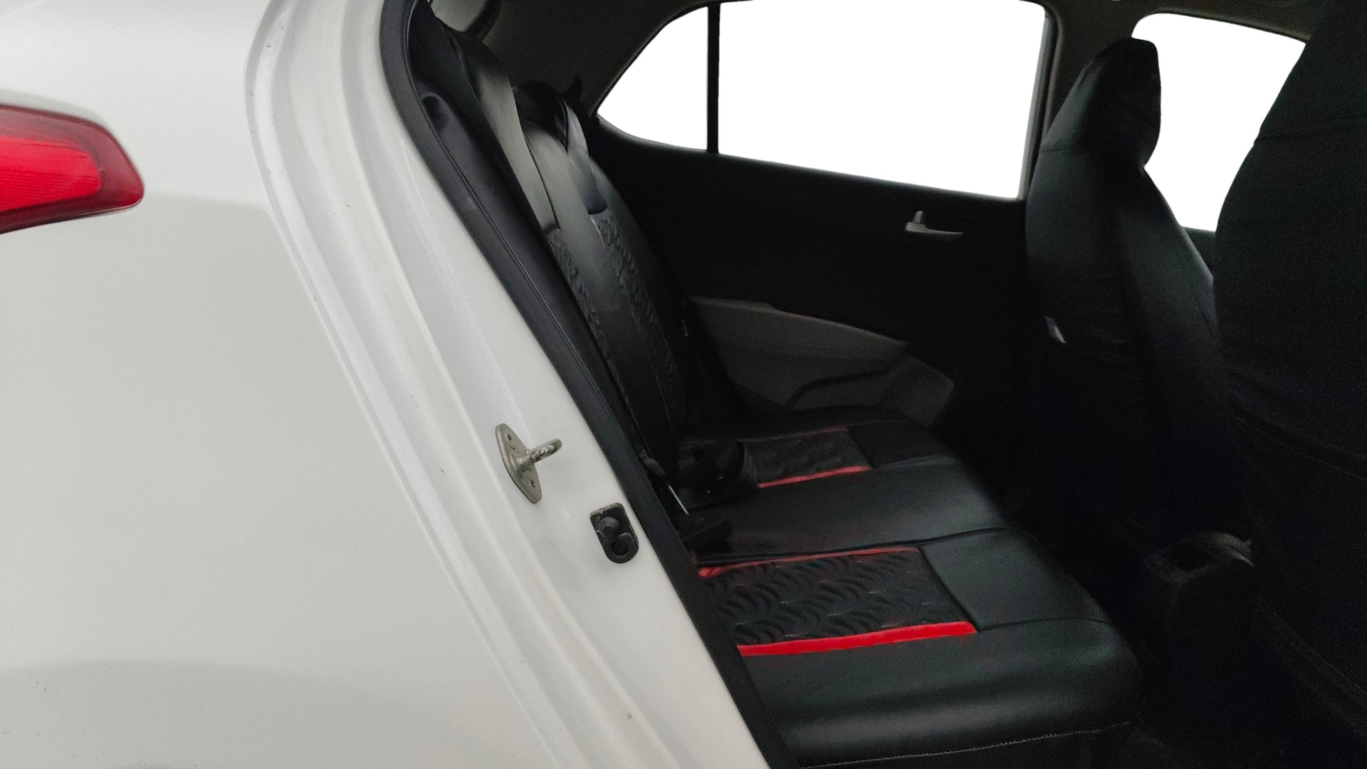 View 2019 Hyundai Grand i10 1.2 Sportz AT Petrol Image 29 Used 2019 Hyundai Grand i10 1.2 Sportz AT Petrol Image 29