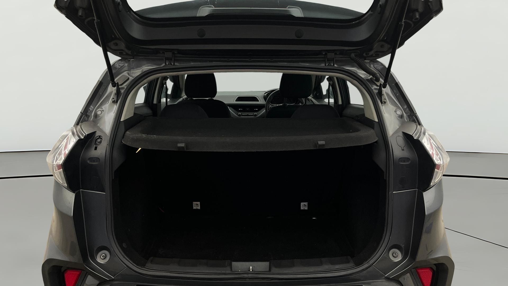 View 2020 Tata Nexon Revotron XM Image 38 Used 2020 Tata Nexon Revotron XM Image 38