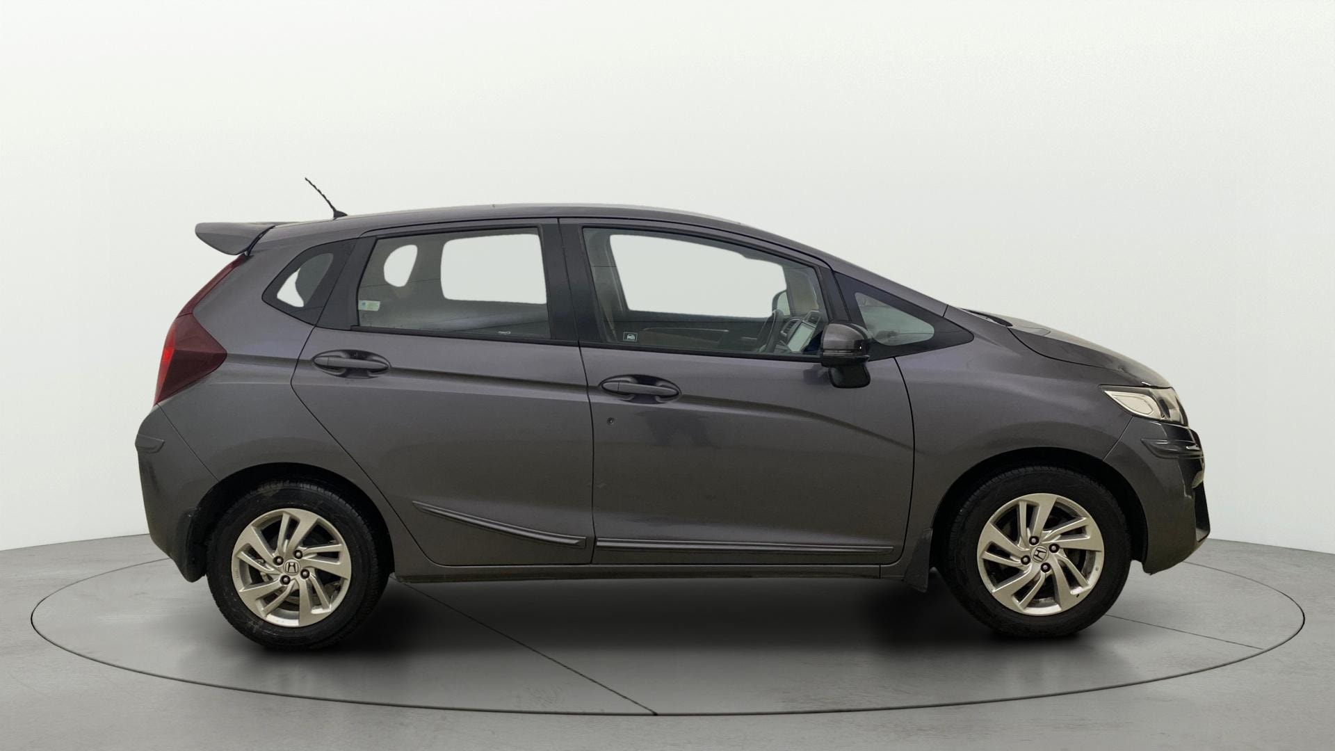 View 2017 Honda Jazz E MT Diesel Image 8 Used 2017 Honda Jazz E MT Diesel Image 8