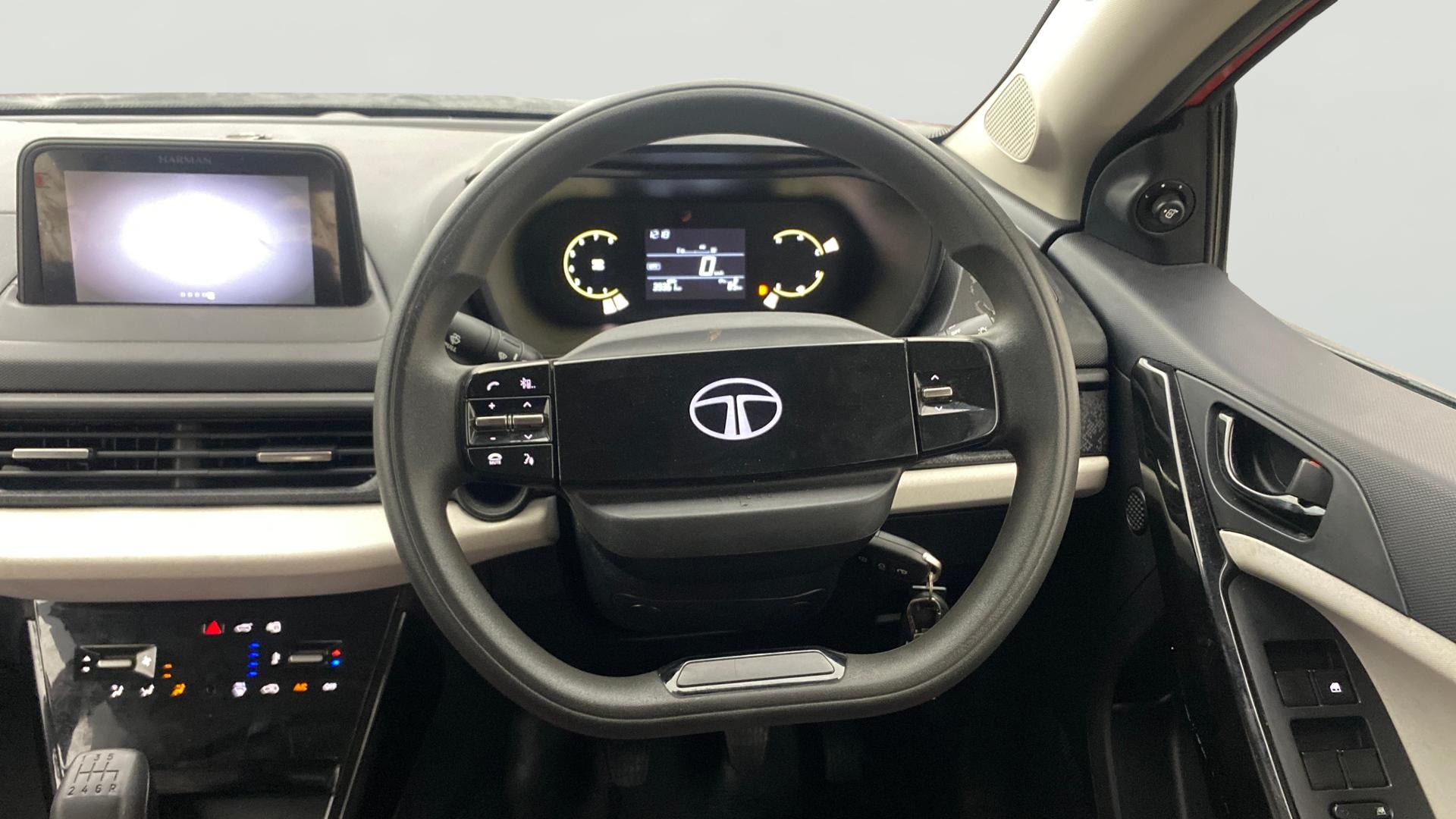 View 2024 Tata Nexon Revotron XE Image 20 Used 2024 Tata Nexon Revotron XE Image 20