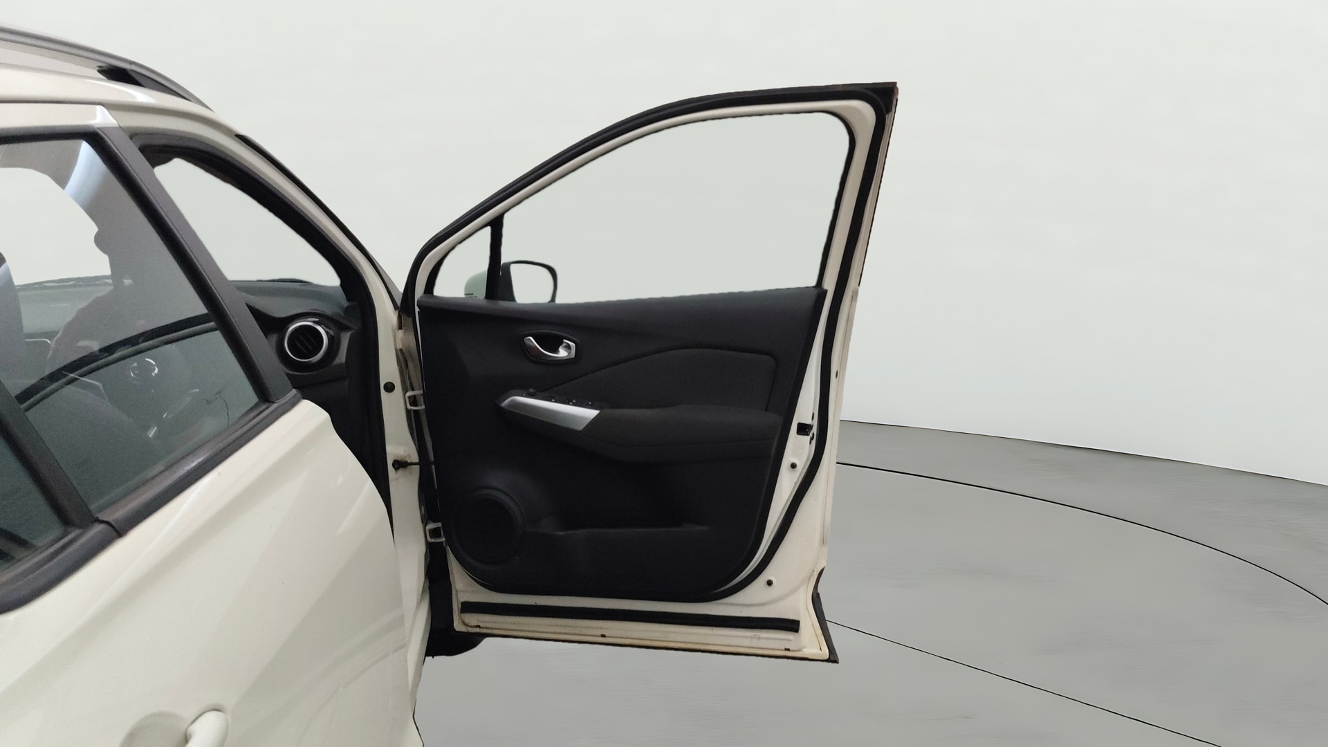 View 2020 Nissan Kicks 1.3 Turbo XV Image 45 Used 2020 Nissan Kicks 1.3 Turbo XV Image 45