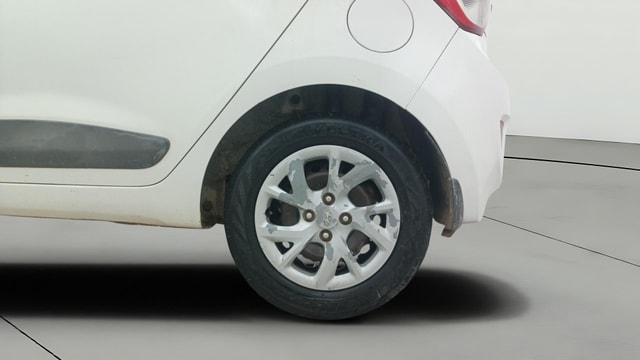 View Hyundai Grand i10 Image 7 Used Hyundai Grand i10 Image 7
