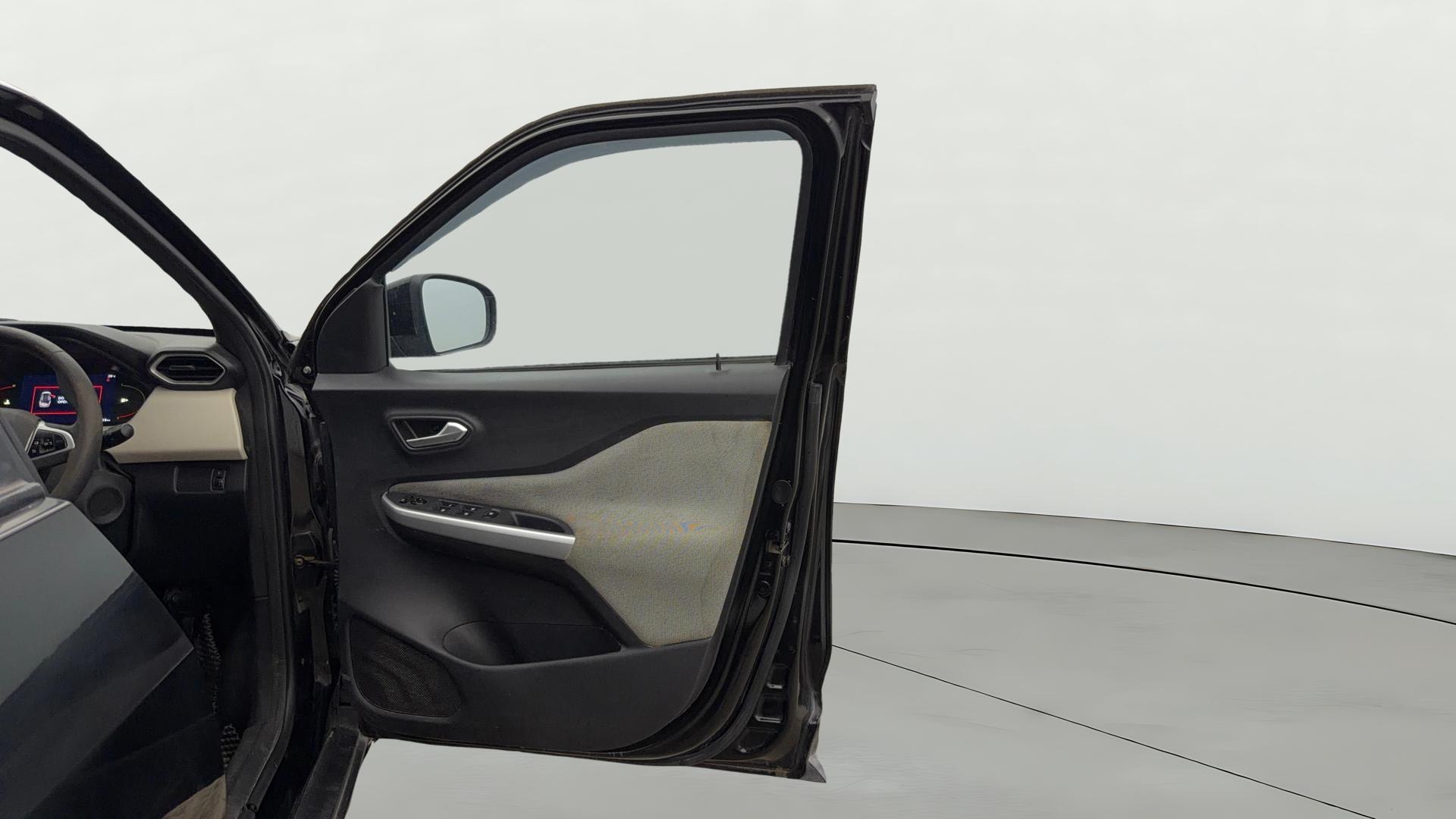 View 2022 Nissan Magnite XV Image 46 Used 2022 Nissan Magnite XV Image 46