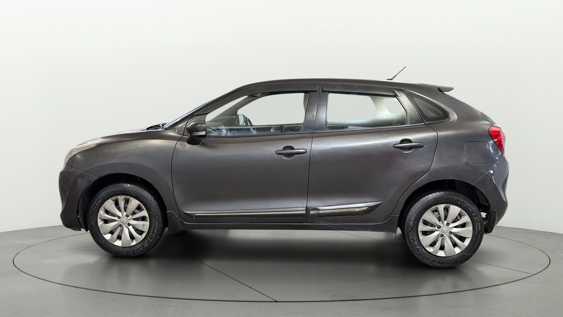 View 2017 Maruti Suzuki 1000 Base Variant Image 5 Used 2017 Maruti Suzuki 1000 Base Variant Image 5