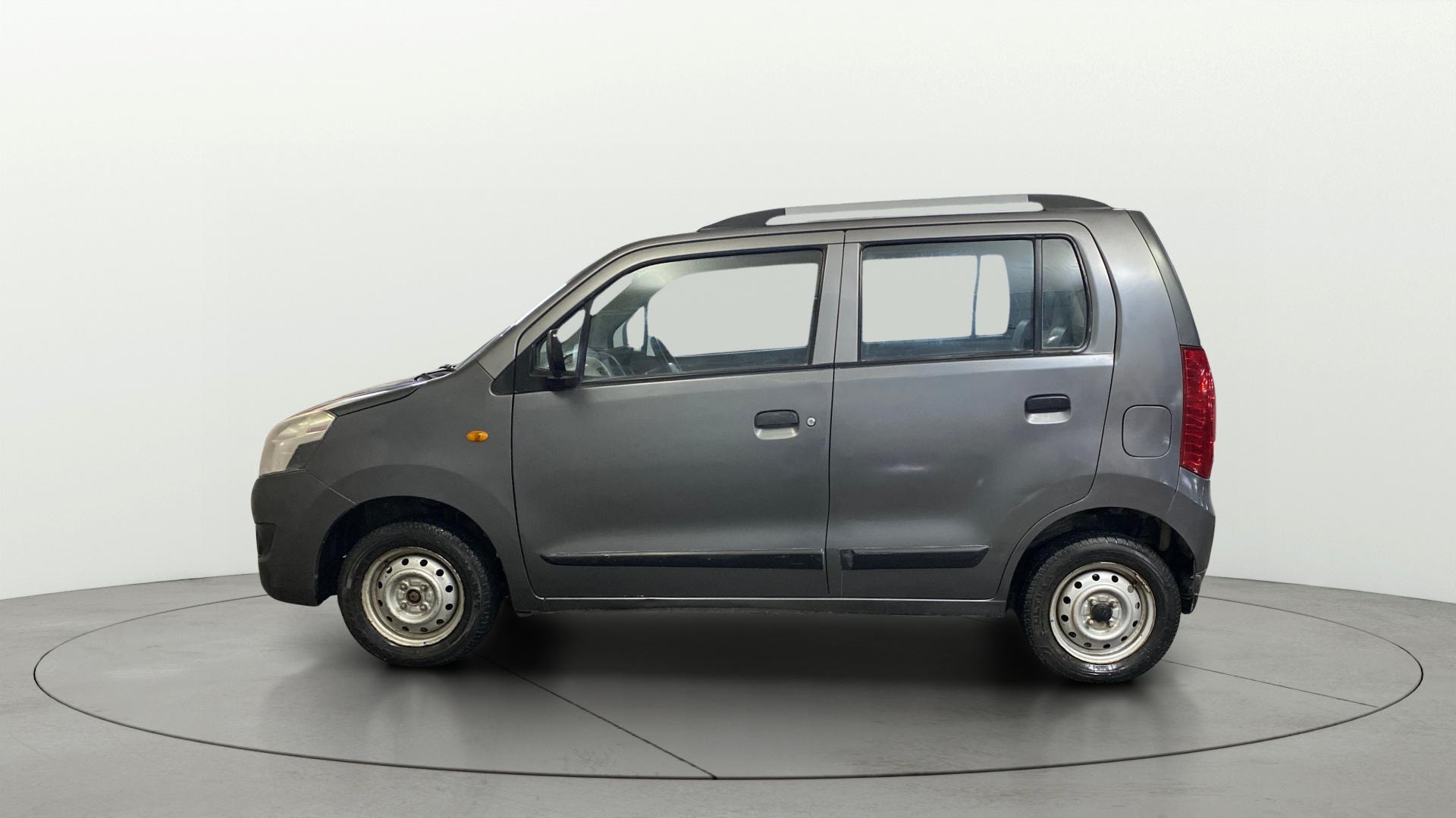View 2017 Maruti Suzuki 1000 Base Variant Image 5 Used 2017 Maruti Suzuki 1000 Base Variant Image 5